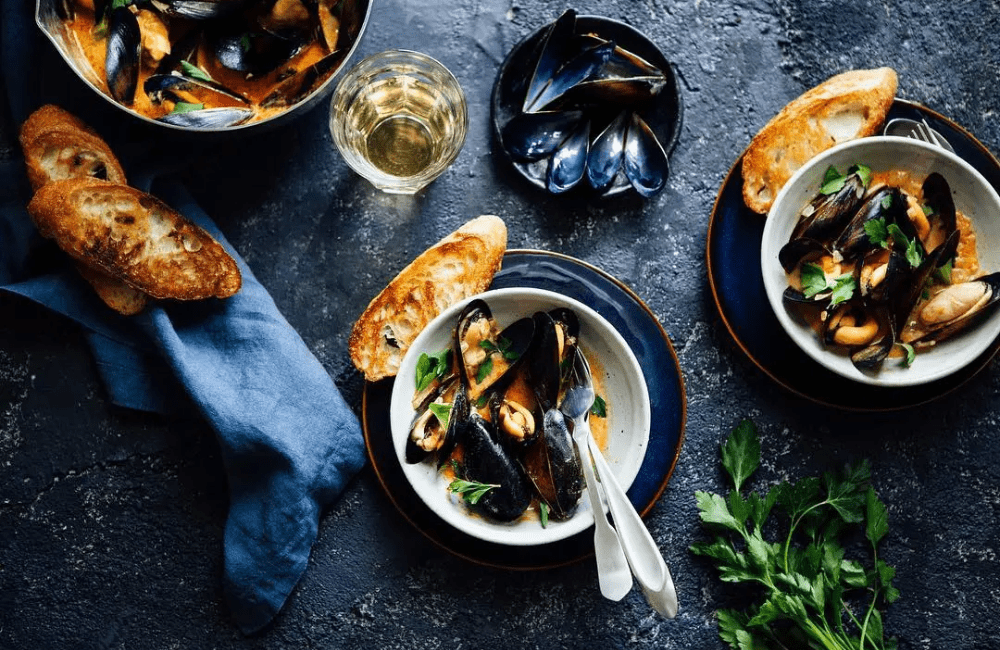 Bowl of cooked muscles